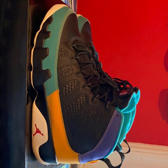 Air Jordan 9 retro main image 4